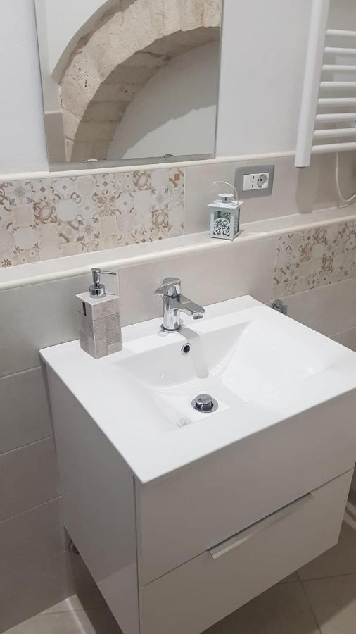 Rosa'S House Villa Конверсано Екстериор снимка