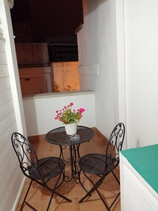 Rosa'S House Villa Конверсано Екстериор снимка