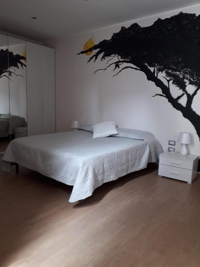 Rosa'S House Villa Конверсано Екстериор снимка
